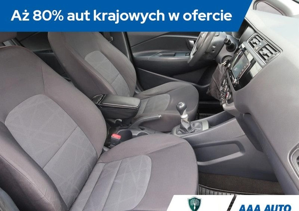 Kia Rio cena 32000 przebieg: 110571, rok produkcji 2016 z Przeworsk małe 137